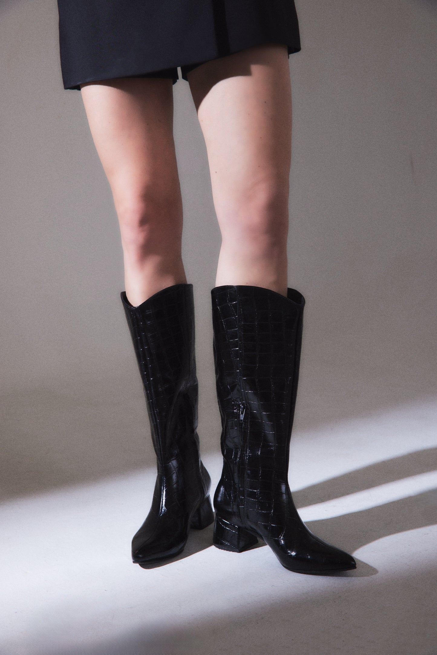 METIS CROCO BLACK
